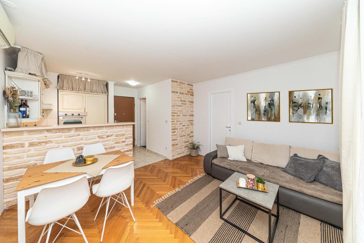 Malea Suite Split Exterior photo